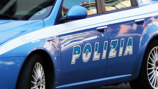 Torino: sbanda in tangenziale, fermato dalla Polizia Stradale. Era ubriaco Torino: sbanda in tangenziale, fermato dalla Polizia Stradale. Era ubriaco