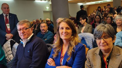 Gribaudo seduta in prima fila Gribaudo seduta in prima fila