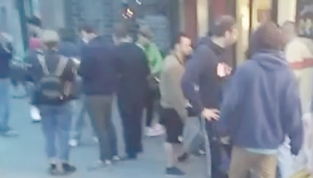 L'assembramento in diretta Facebook in un bar a Chivasso: "Le forze dell'ordine sono venute e non hanno fatto niente..." L'assembramento in diretta Facebook in un bar a Chivasso: "Le forze dell'ordine sono venute e non hanno fatto niente..."