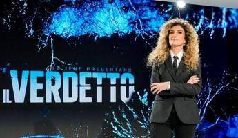 Su Italia1 oggi debutta 'Le Iene presentano: Il Verdetto', spin-off a tutta cronaca