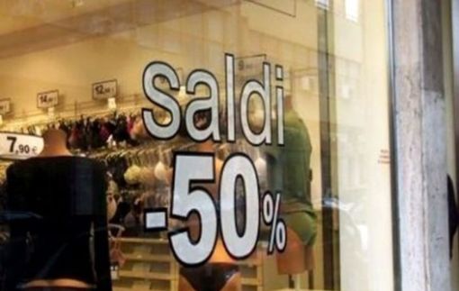I saldi come medicina contro la crisi da Covid, il primo giorno regala un sorriso al commercio torinese: +10%