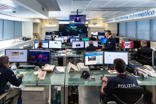 Pedopornografia, revenge porn, truffe online e fake news: con lockdown e smartworking, 1300 interventi nel 2020 per la Polizia postale Pedopornografia, revenge porn, truffe online e fake news: con lockdown e smartworking, 1300 interventi nel 2020 per la Polizia postale