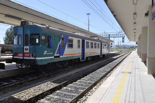 Aumenti dei biglietti per treni e bus in provincia di Torino, il Pd dice "stop" Aumenti dei biglietti per treni e bus in provincia di Torino, il Pd dice "stop"