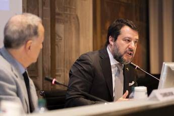 Salvini: "Milano Cortina Olimpiadi della pace. Ci sarà la bandiera di Israele" Salvini: "Milano Cortina Olimpiadi della pace. Ci sarà la bandiera di Israele"