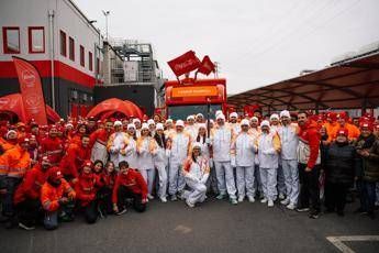 Milano-Cortina: Fiamma Olimpica a Vicenza, Coca-Cola accende percorso sport, musica e condivisione Milano-Cortina: Fiamma Olimpica a Vicenza, Coca-Cola accende percorso sport, musica e condivisione