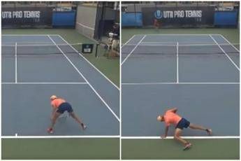 Tennista sbaglia colpi e non si regge in piedi: "Crampi o alcol?"