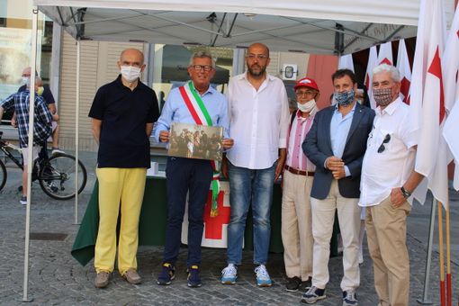 &quot;La Vaccinazione&quot; di Demetrio Cosola