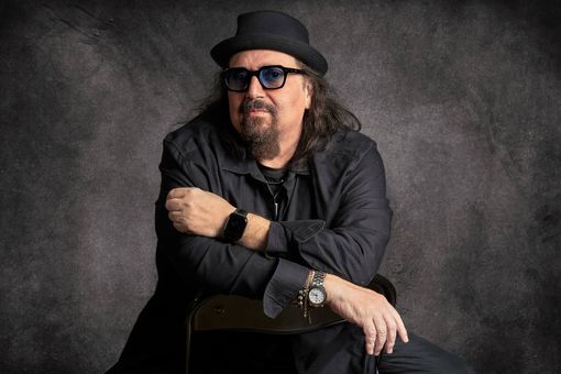 Dopo 'The Voice Senior', a Collegno le prove del tour di Danilo Amerio