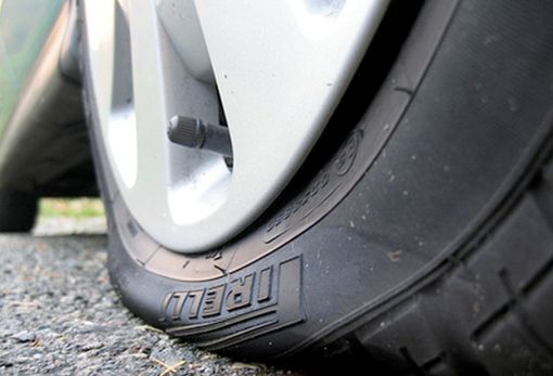 Il 35enne potrebbe essere il responsabile di altri colpi messi a segno nella zona