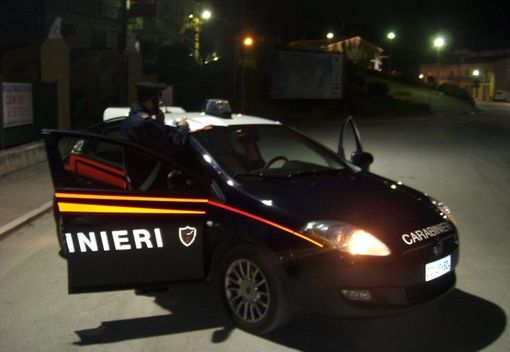 volante carabinieri - foto d'archivio volante carabinieri - foto d'archivio