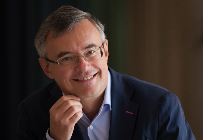 Chivasso: nuovi canali social per il Comune e diretta streaming su facebook per Alessandro Barbero Chivasso: nuovi canali social per il Comune e diretta streaming su facebook per Alessandro Barbero