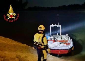 Pavia, ragazzo di 16 anni caduto nel Po: in corso le ricerche Pavia, ragazzo di 16 anni caduto nel Po: in corso le ricerche