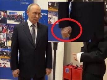 "Mano gonfia e dolorante", un video riaccende i dubbi sulla salute di Putin