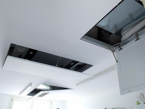 Botole del controsoffitto con luci LED integrate: soluzioni per illuminare e ispezionare Botole del controsoffitto con luci LED integrate: soluzioni per illuminare e ispezionare