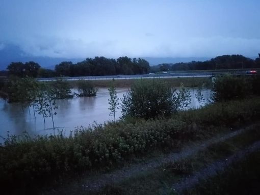 Maltempo, danni e disagi anche nella zona di Ivrea e Canavese: vigili del fuoco in azione [FOTO e VIDEO]