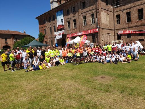 Gli organizzatori hanno donato una handbike a Hope Running