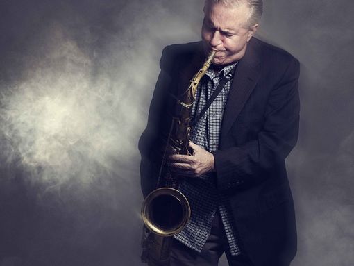 Sax Crimes apre Jazz Around You Festival