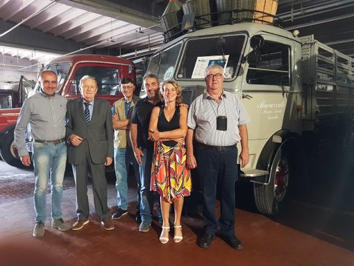 Mezzi storici, successo a Moncrivello per il raduno al Trompone Mezzi storici, successo a Moncrivello per il raduno al Trompone