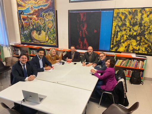 Regionali, ennesimo rinvio tra Pd e M5S: l'appuntamento previsto per domani slitta