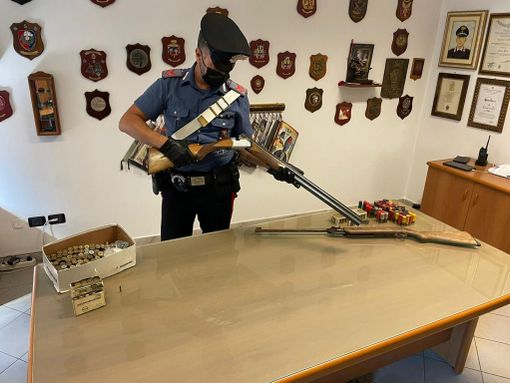 A finire nei guai un allevatore di 61 anni e un autista di 59 anni