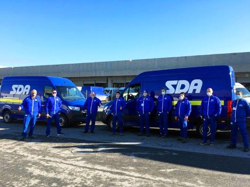 SDA, corriere di Poste Italiane, oggi consegnerà dosi di vaccino a Torino e provincia SDA, corriere di Poste Italiane, oggi consegnerà dosi di vaccino a Torino e provincia