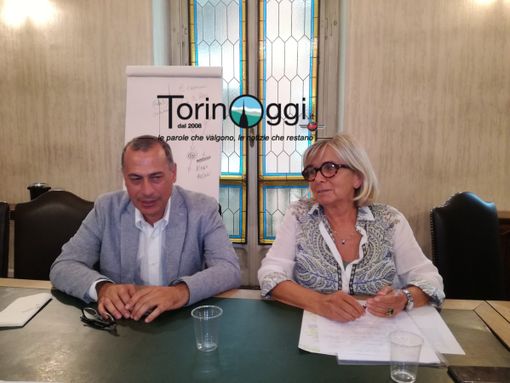 Torino verso la zona arancione, riaprono i negozi: "Ma attenzione alla sicurezza". "Non è un liberi tutti"