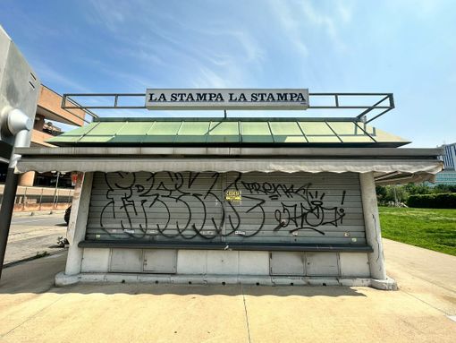 In dieci anni Torino ha detto addio a edicole, panettieri e calzolai In dieci anni Torino ha detto addio a edicole, panettieri e calzolai