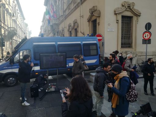 Il presidio di Extinction Rebellion fuori dal consiglio regionale