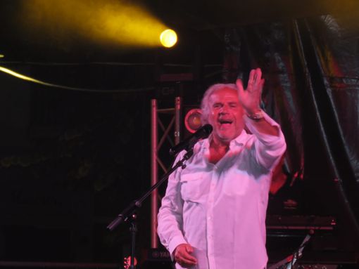 Settimo, Jerry Calà star dei Corpi Santi