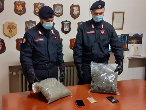 Stupefacente sequestrato dai carabinieri