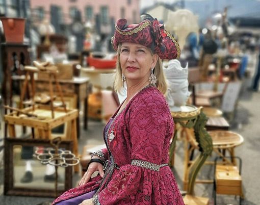 Chivasso rilancia il Mercà d’la Tola: via il bando per il mercato dell’antiquariato, del collezionismo e del vintage Chivasso rilancia il Mercà d’la Tola: via il bando per il mercato dell’antiquariato, del collezionismo e del vintage