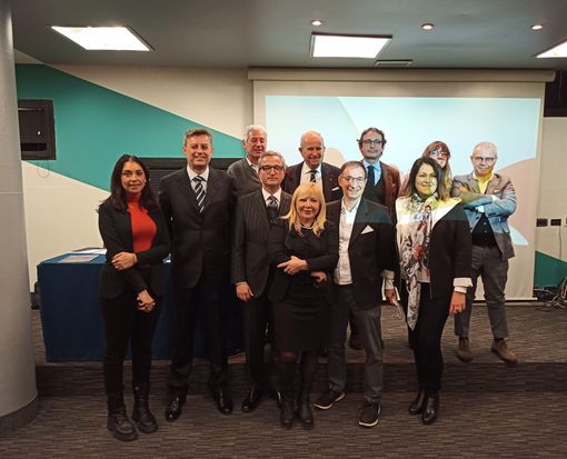 In foto il nuovo direttivo Fiaip Torino