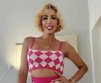 Milano-Cortina, Efe Bal difende Boldi: "Escluso da tedoforo? Che ipocrisia"