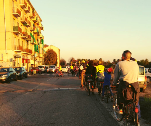 Da quante parti è composta una bicicletta? Da quante parti è composta una bicicletta?