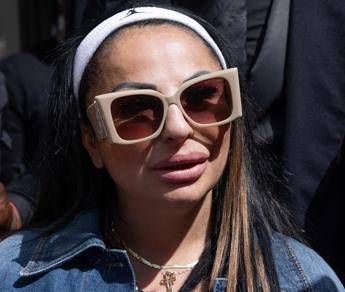 Campania, tiktoker Rita De Crescenzo in campo per Forza Italia. Stop Lega: "No a influencer trash"