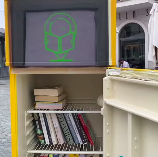 A Settimo, i libri si conservano in frigo. Inaugurati due Frigobook