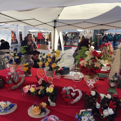 Mercatino di Natale a Castelrosso, un successo (FOTOGALLERY)