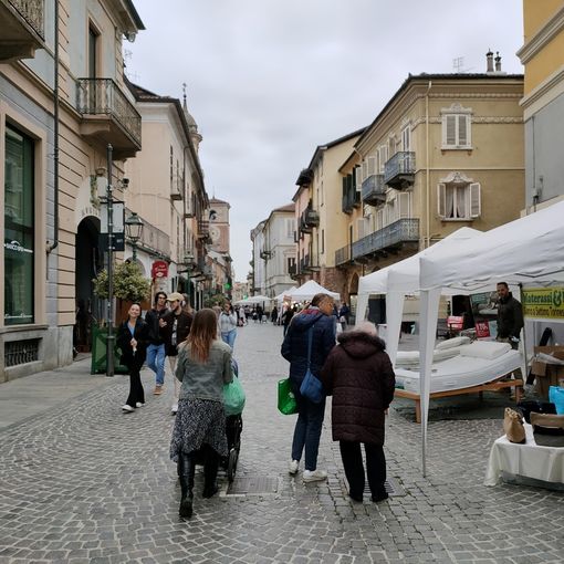 Chivasso: la Festa del Commercio ha animato via Torino nel fine settimana