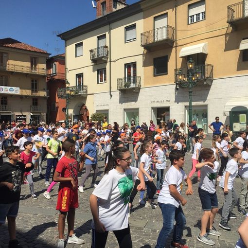 Flash-Mob in piazza del Duomo a Chivasso