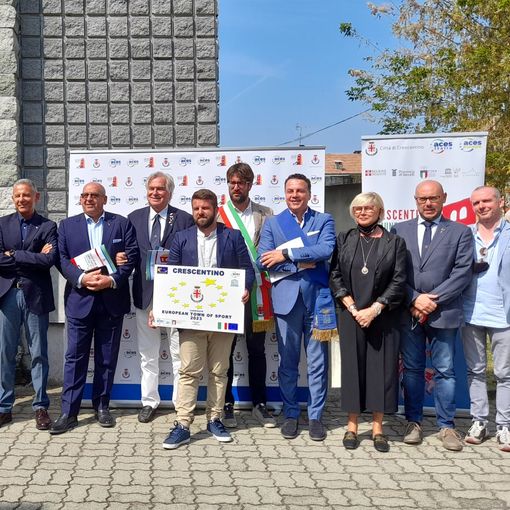 Un momento della visita della delegazione