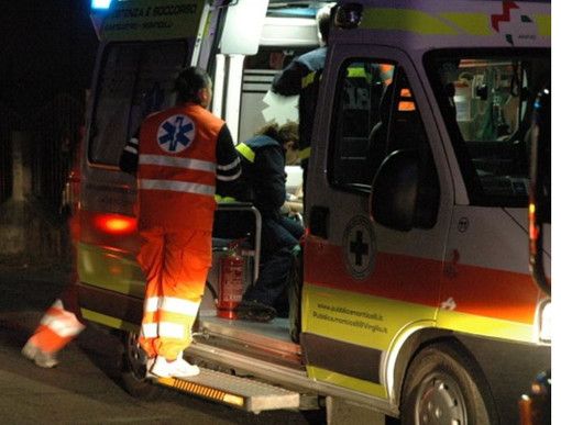 Si scontra contro un tir: grave un ragazzo di 19 anni di Crescentino