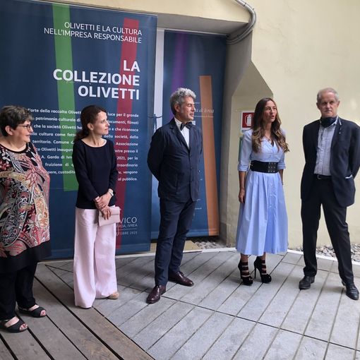 &quot;La collezione Olivetti e la cultura d'impresa&quot;: taglio del nastro della mostra al Museo Garda di Ivrea