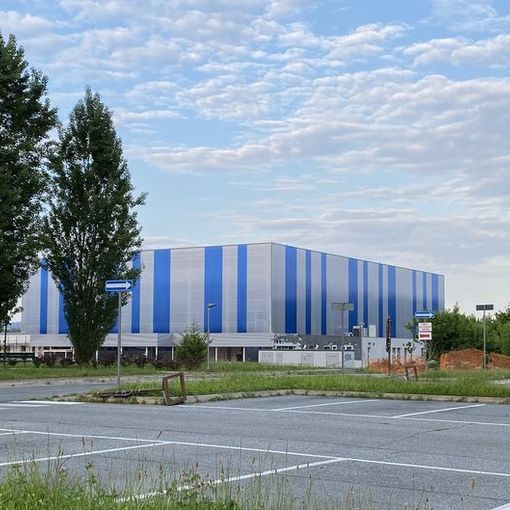 Palazzetto dello Sport, tutto pronto per l'inaugurazione. Il Comune di Settimo chiede &quot;aiuto&quot; per il nome