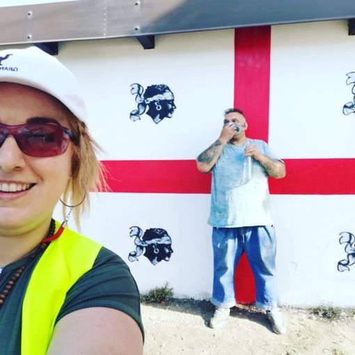 Beinasco: graffiti con il cuore