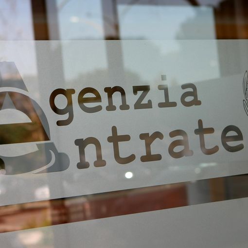 Coronavirus, ecco i servizi &quot;a distanza&quot; dell'Agenzia delle Entrate: dal codice fiscale alla tessera sanitaria