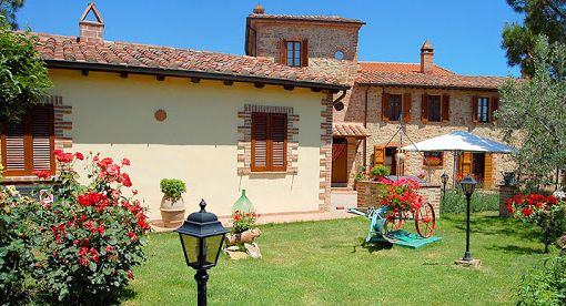 Agriturismo con giardino