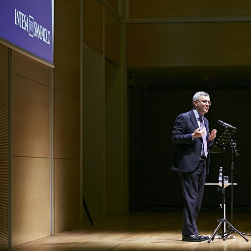 Intesa Sanpaolo: tornano dal Grattacielo le lezioni in streaming di Alessandro Barbero