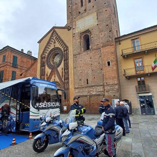 bus per la sicurezza stradale a Chivasso