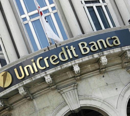 Unicredit, c'è l'accordo tra azienda e sindacati sul nuovo Piano industriale: 5200 uscite volontarie e 2600 assunzioni