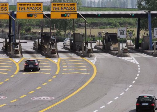 Frana di Quincinetto, rientra l'allarme: riaperta l'autostrada A5